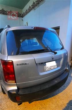 سوزوکی XL7